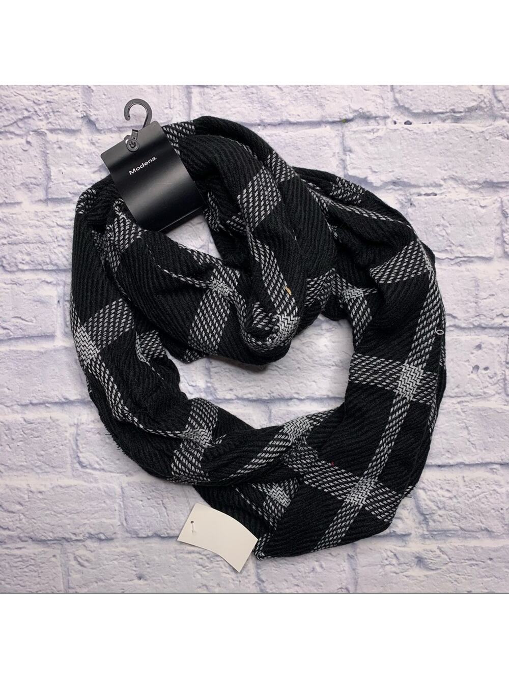 Modena Plaid Infinity Scarf in Black/White